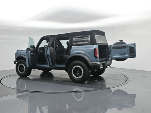 Certified 2021 Ford Bronco Badlands w/ Sasquatch Package image 37