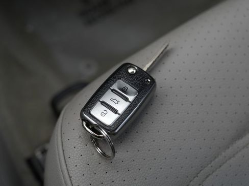 Used 2012 Volkswagen Passat 2.5 SE image 57