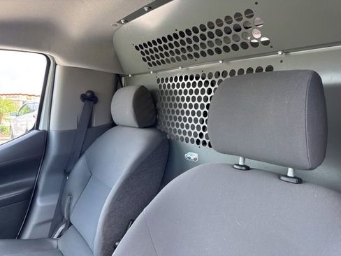 Used 2020 Nissan NV200 SV image 28