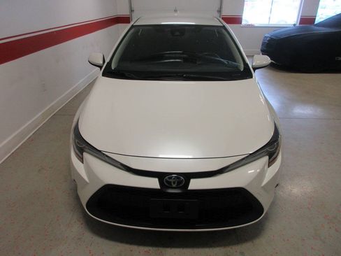 Used 2021 Toyota Corolla LE FWD image 11
