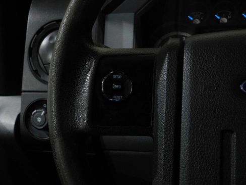 Used 2015 Ford F250 XL RWD image 43