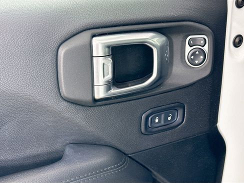 Certified 2021 Jeep Wrangler Unlimited Sahara AWD/4WD image 22