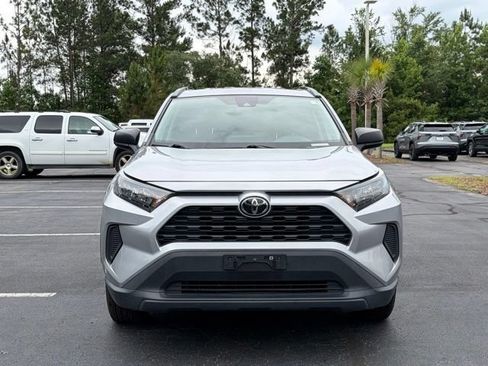 Used 2021 Toyota RAV4 LE AWD/4WD image 8