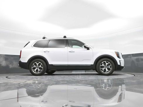 Used 2021 Kia Telluride EX w/ Towing Package image 41