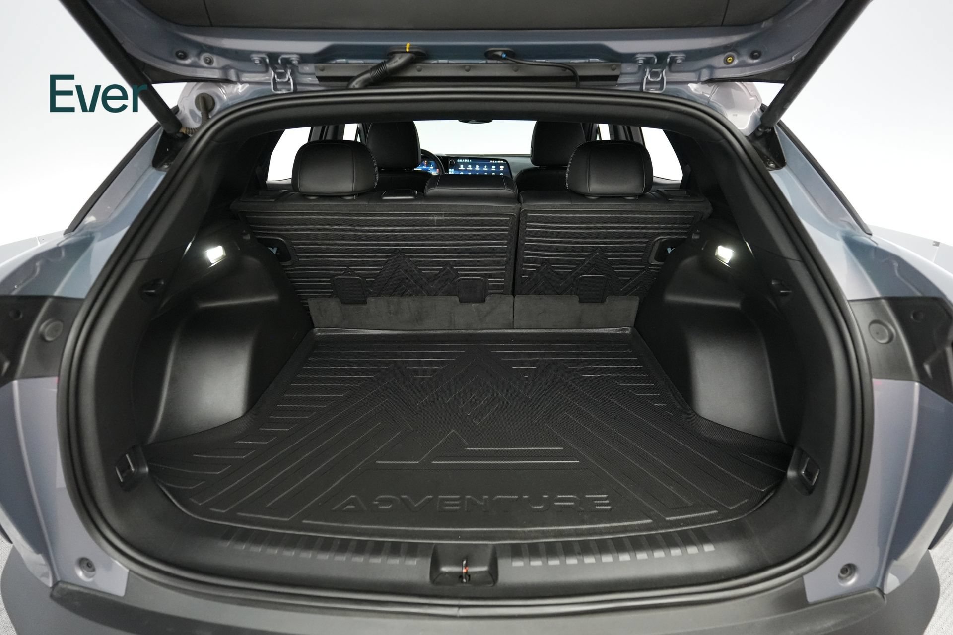 Used 2024 Chevrolet Blazer EV LT AWD/4WD image 8