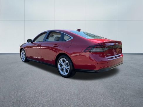 Used 2025 Honda Accord LX image 7