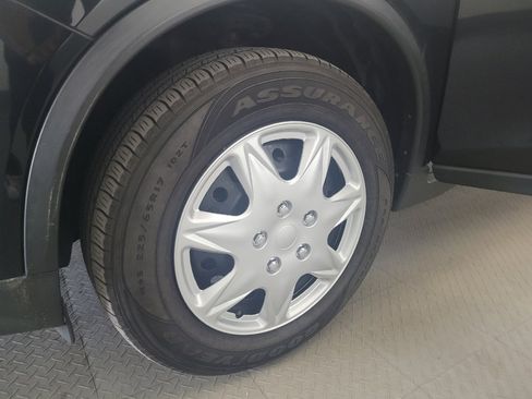 Used 2015 Nissan Rogue S AWD/4WD image 31
