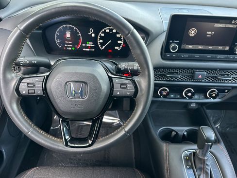 Used 2025 Honda HR-V Sport image 28