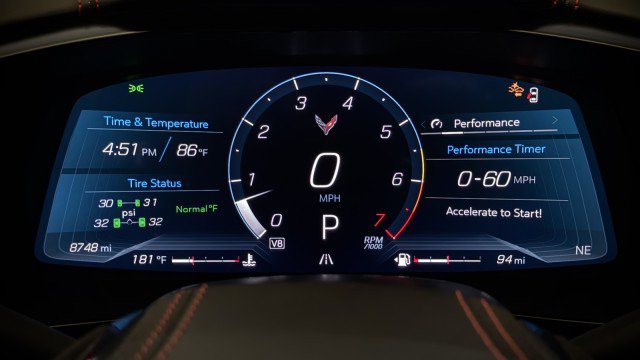 Used 2025 Chevrolet Corvette Stingray Premium Cpe w/ Z51 Performance Package RWD image 12
