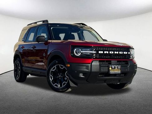 Certified 2025 Ford Bronco Sport Outer Banks w/ Outer Banks Tech Package+ image 2