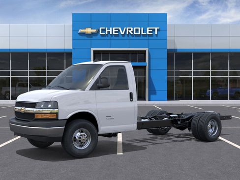 New 2025 Chevrolet Express 3500 w/ Power Convenience Package image 2