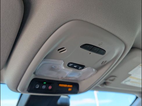 Used 2020 Buick Encore GX Essence image 19