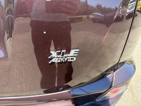 Used 2016 Toyota RAV4 XLE AWD/4WD image 7
