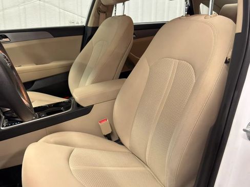 Used 2019 Hyundai Sonata SE FWD image 22