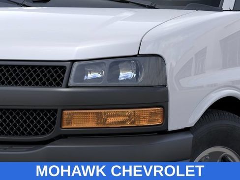 New 2026 Chevrolet Express 2500 w/ Driver Convenience Package RWD image 10