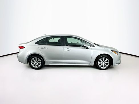 Used 2025 Toyota Corolla LE FWD image 10