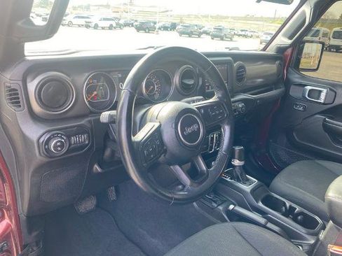 Used 2021 Jeep Gladiator Sport image 12