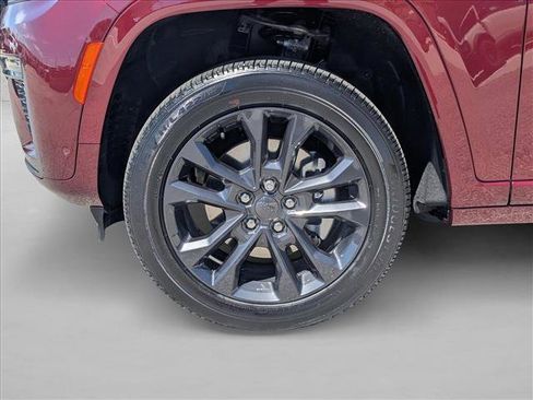 New 2026 Jeep Grand Cherokee L Limited image 10