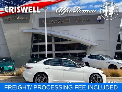 New 2025 Alfa Romeo Giulia AWD image 4