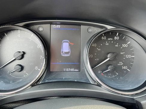 Used 2019 Nissan Rogue SV w/ Sun & Sound Touring Package image 25