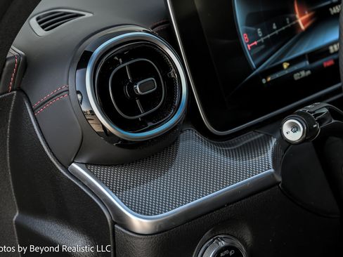 Used 2024 Mercedes-Benz C 43 AMG AMG C 43 image 31