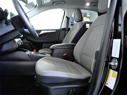 Certified 2022 Ford Escape SE w/ Convenience Package image 16