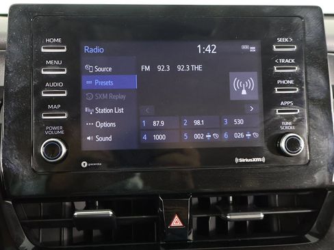 Used 2021 Toyota Camry LE image 38