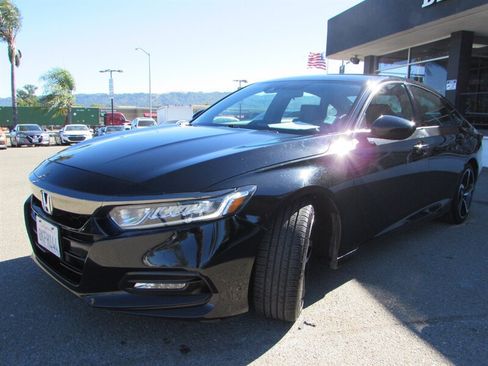 Used 2019 Honda Accord Sport image 3