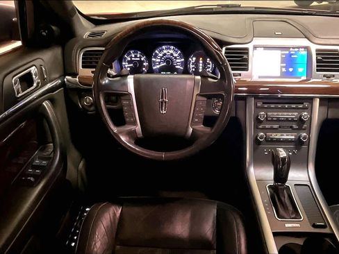 Used 2012 Lincoln MKS image 5