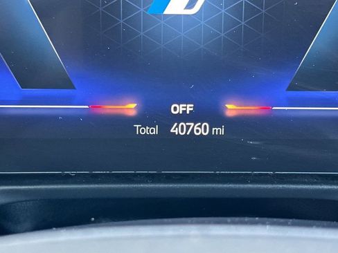 Used 2023 BMW i4 eDrive40 w/ Premium Package image 30