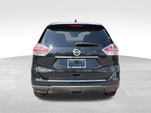 Used 2016 Nissan Rogue S FWD image 4