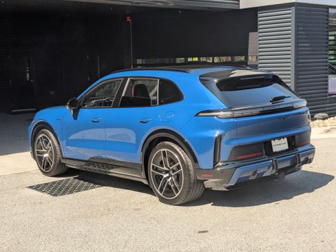 New 2026 Porsche Cayenne Turbo Electric AWD/4WD image 3