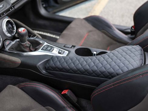 Used 2019 Chevrolet Camaro ZL1 RWD image 54
