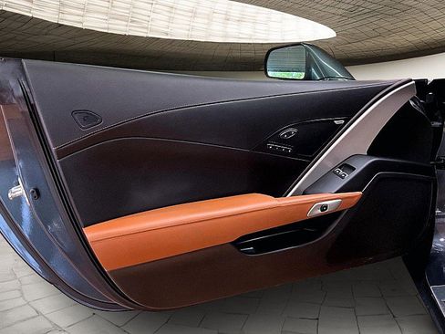 Used 2017 Chevrolet Corvette Stingray Coupe w/ 2LT Preferred Equipment Group image 18