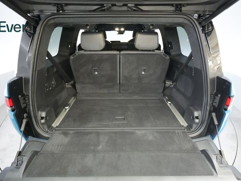 Used 2024 Rivian R1S Adventure AWD/4WD image 8