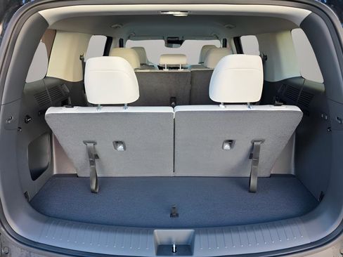 Certified 2025 Hyundai Santa Fe SEL image 14