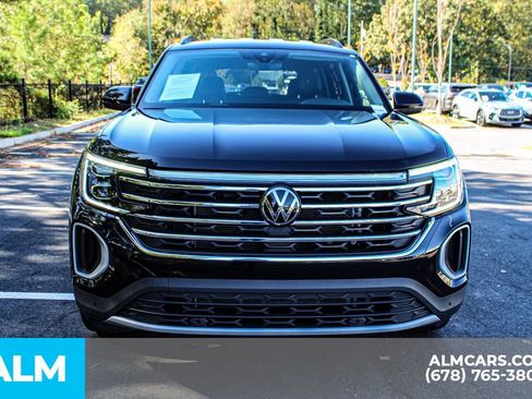 Used 2025 Volkswagen Atlas SE image 10