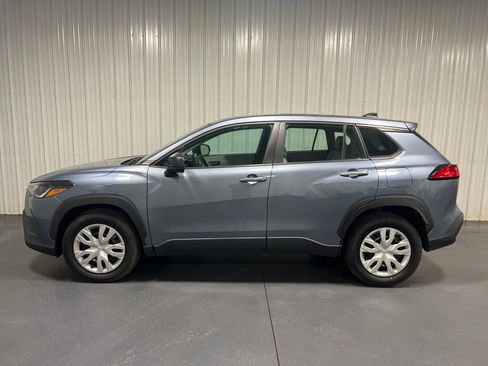 Used 2022 Toyota Corolla Cross L image 16