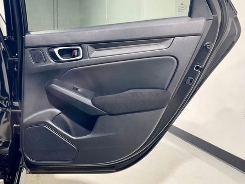 Used 2023 Honda Civic Sport image 28