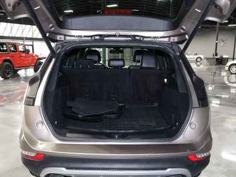 Used 2019 Lincoln MKC Premiere FWD image 29