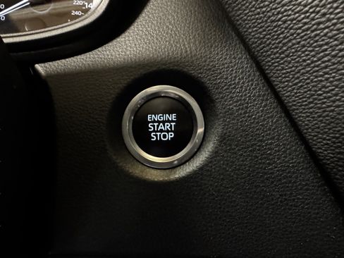 Used 2023 Toyota Corolla SE FWD image 22