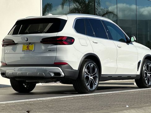 New 2026 BMW X5 sDrive40i w/ Climate Comfort Package image 3