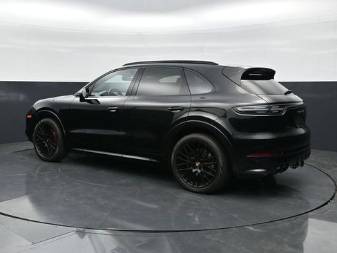 Used 2023 Porsche Cayenne GTS AWD/4WD image 7