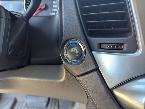 Used 2019 Chevrolet Suburban LT w/ Luxury Package image 19