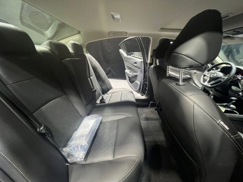 New 2025 Nissan Altima 2.5 SL image 18