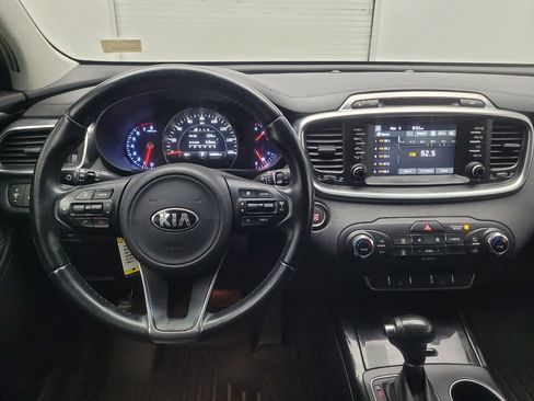 Used 2017 Kia Sorento EX w/ EX V6 Premium Package FWD image 22