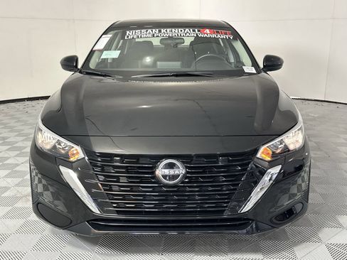 Certified 2025 Nissan Sentra SV FWD image 3