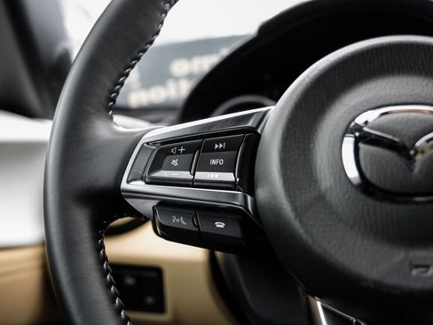 Used 2025 MAZDA MX-5 Miata RF Grand Touring image 40