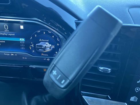 Used 2022 Chevrolet Silverado 1500 LT Trail Boss image 20