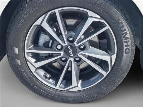 Used 2023 Kia Forte LXS FWD image 23